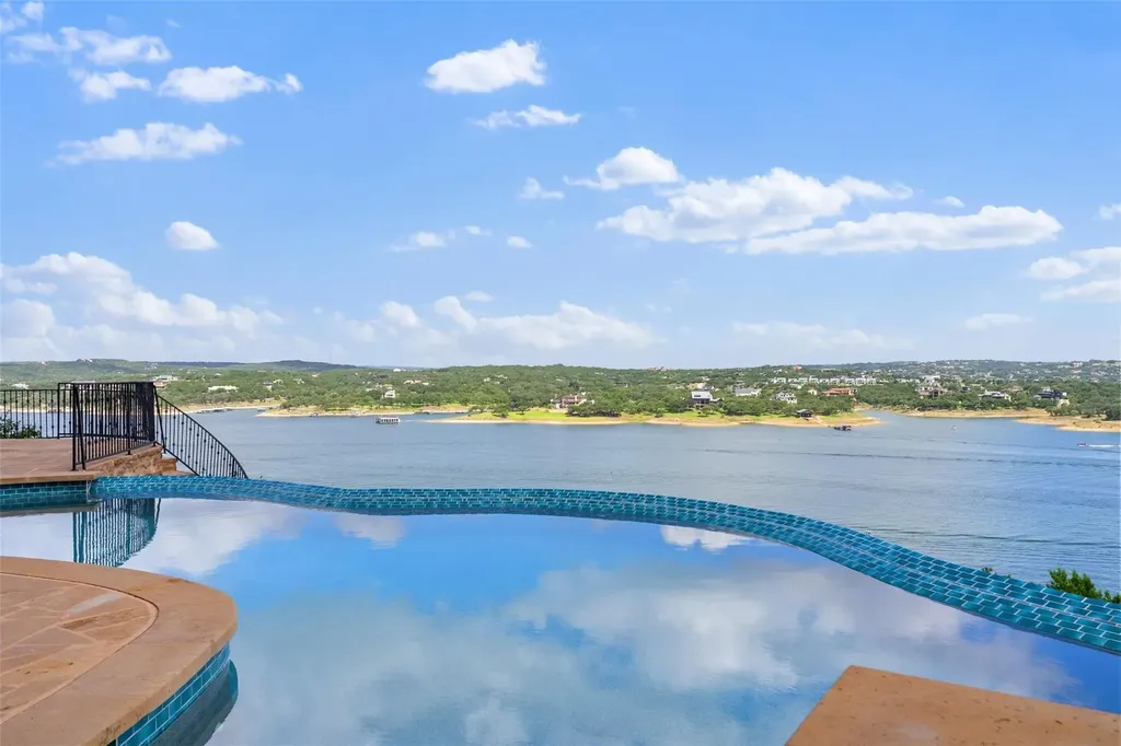 1208 Watercliffe Drive Lago Vista TX 78645