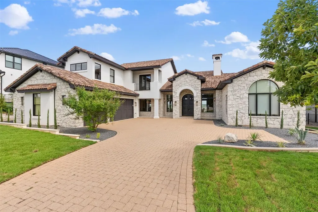 1208 Watercliffe Drive Lago Vista TX 78645