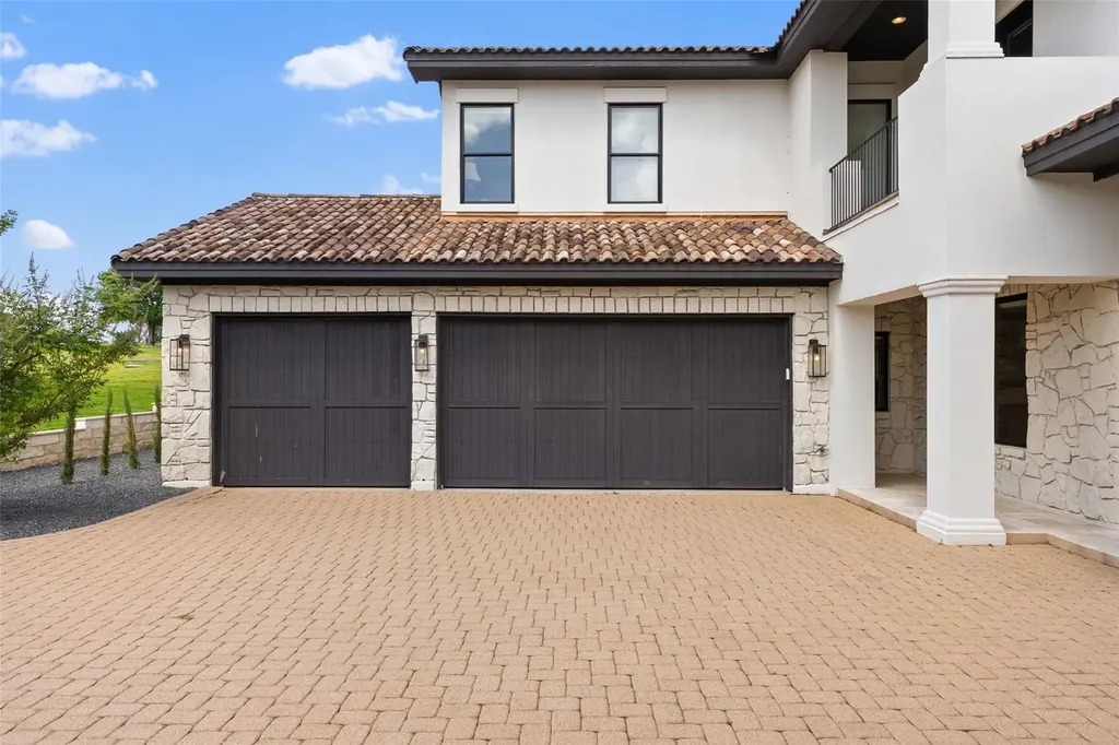 1208 Watercliffe Drive Lago Vista TX 78645