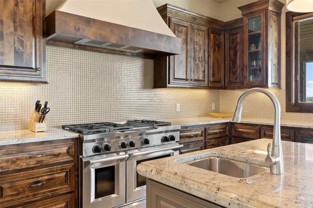 1208 Watercliffe Drive Lago Vista TX 78645