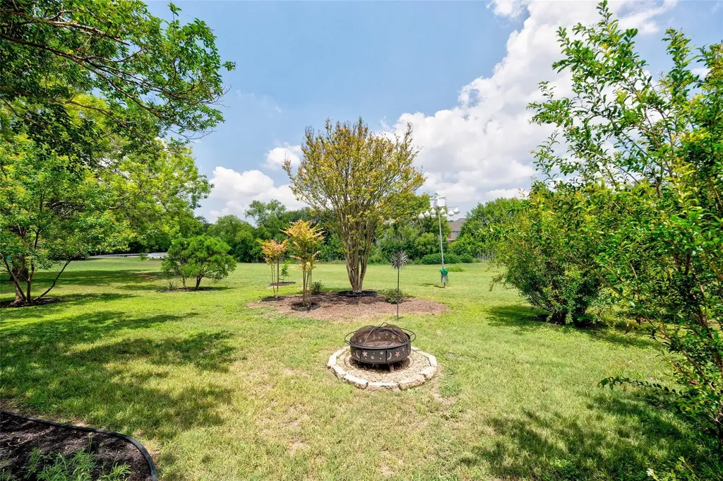 2400 Dunes Drive Pflugerville TX 78660