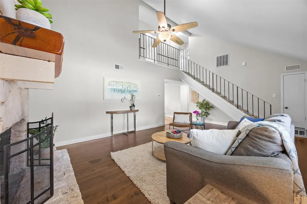 8300 Belclaire Circle Austin TX 78748