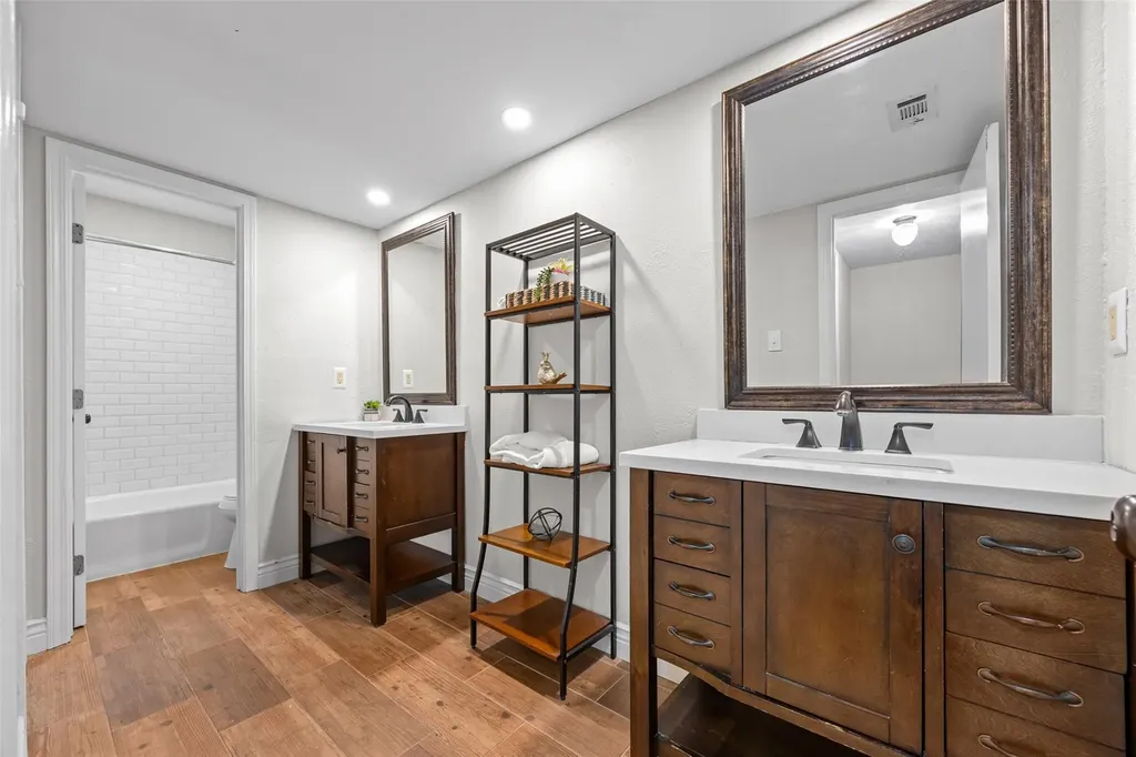 8300 Belclaire Circle Austin TX 78748