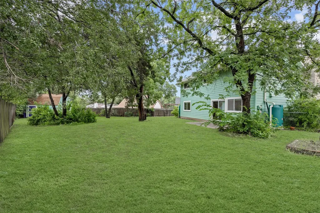 8300 Belclaire Circle Austin TX 78748