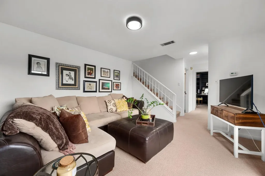 6905 Crosby Circle Austin TX 78746