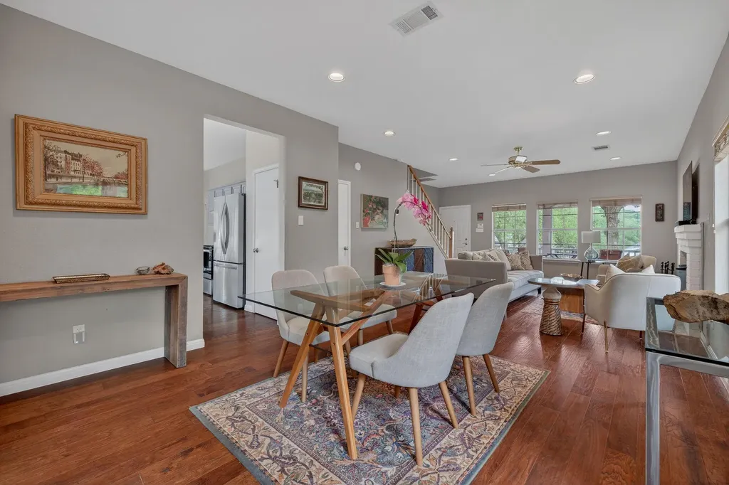 8910 Spicebrush Drive Austin TX 78759