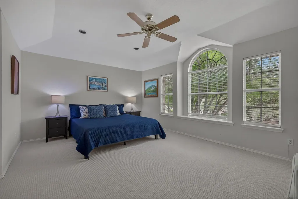8910 Spicebrush Drive Austin TX 78759