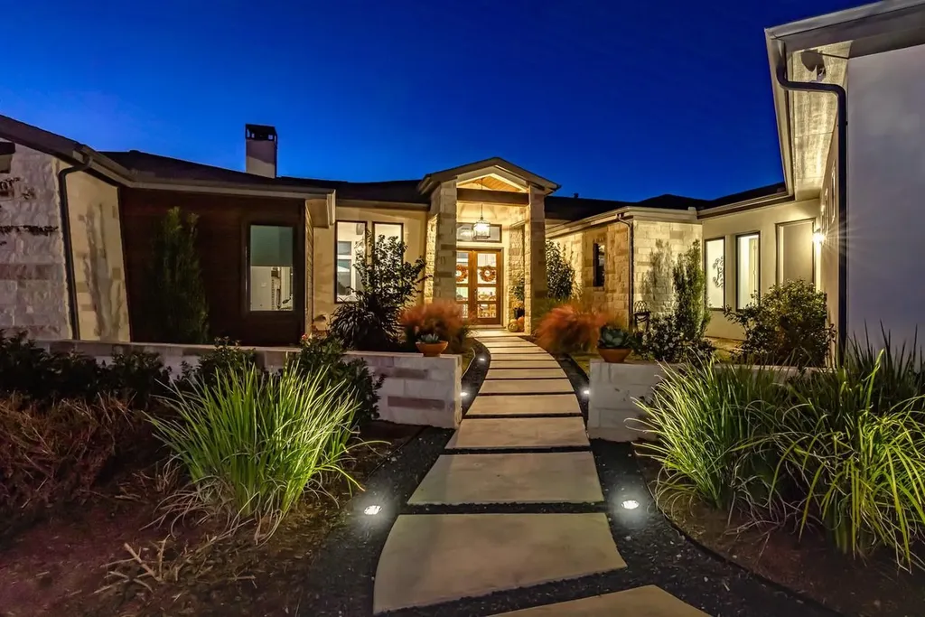 26604 Hunters Grove Court Spicewood TX 78669