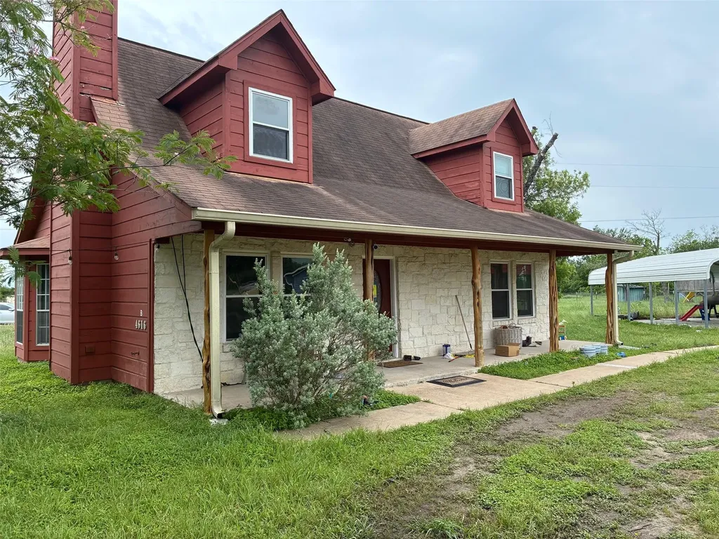 4616-B Granny Drive Del Valle TX 78617