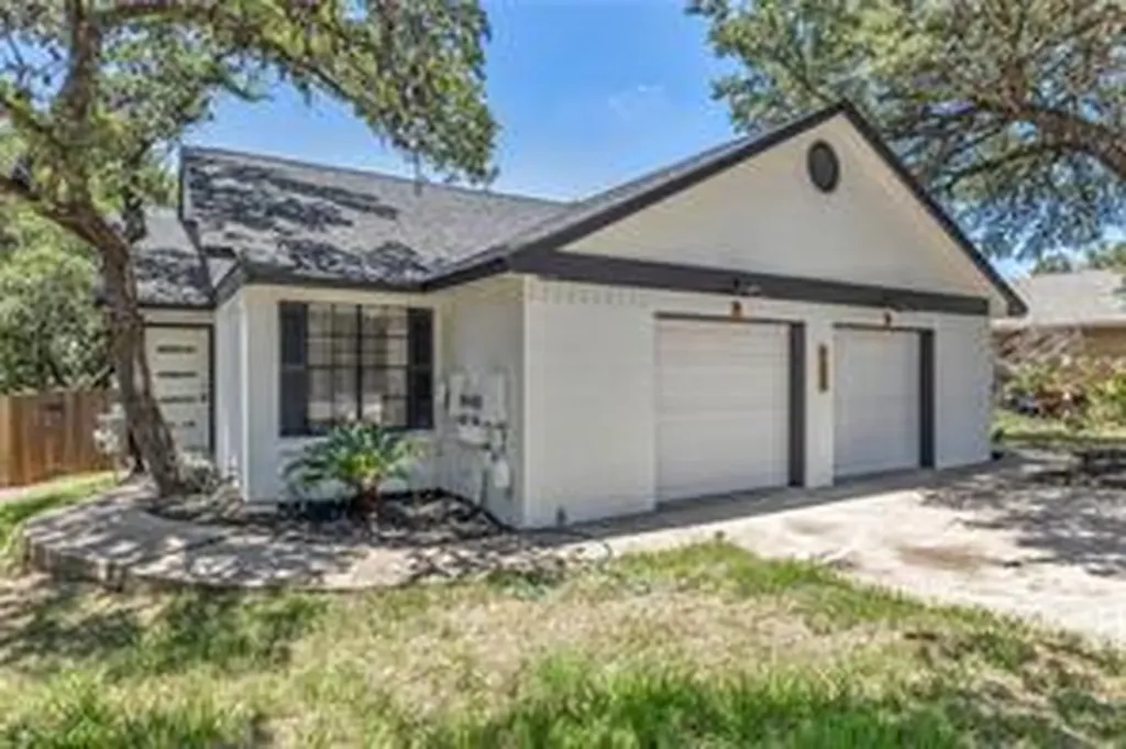 2605 Garrettson Drive Austin TX 78748