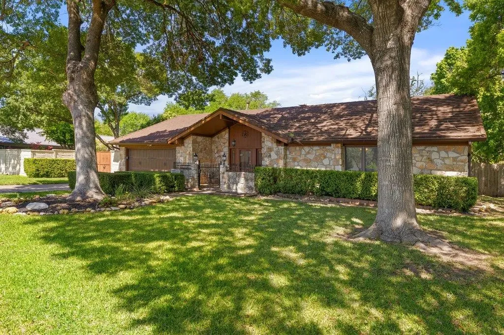 4602 Indian Wells Drive Austin TX 78747