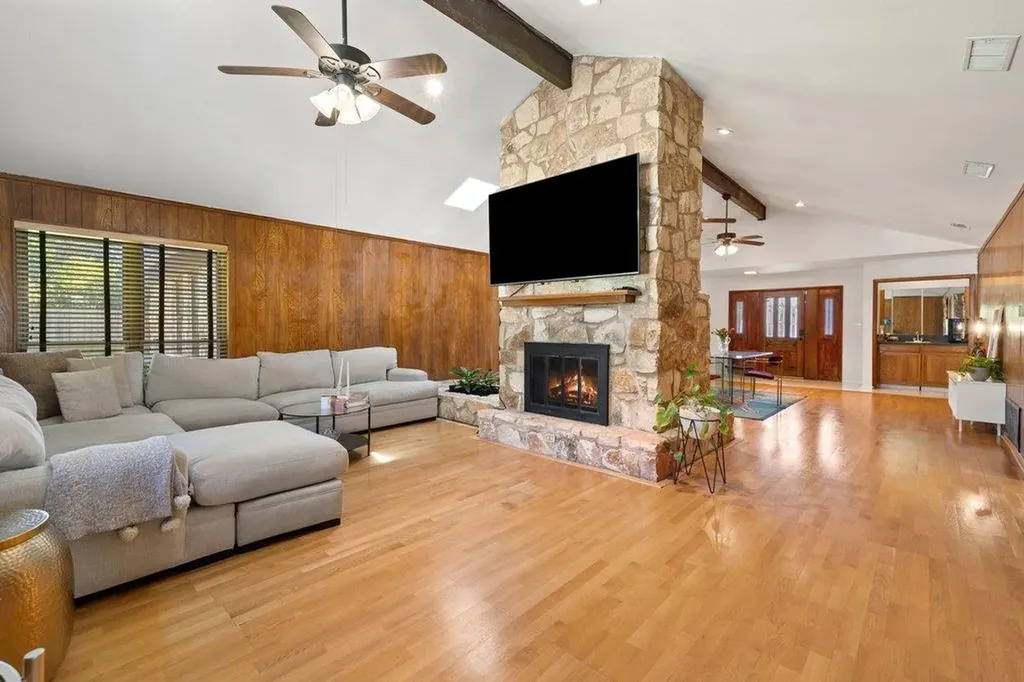 4602 Indian Wells Drive Austin TX 78747