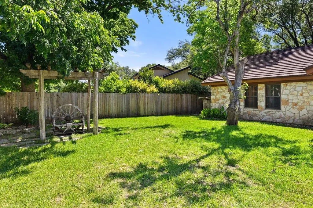 4602 Indian Wells Drive Austin TX 78747