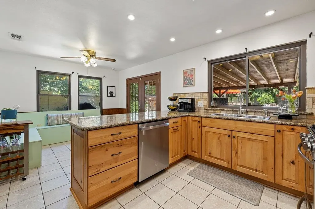 4602 Indian Wells Drive Austin TX 78747