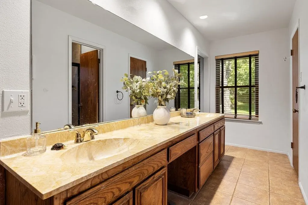 4602 Indian Wells Drive Austin TX 78747