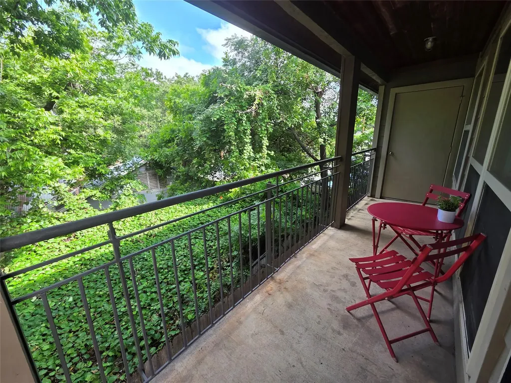 1115 W 10th Street Austin TX 78703