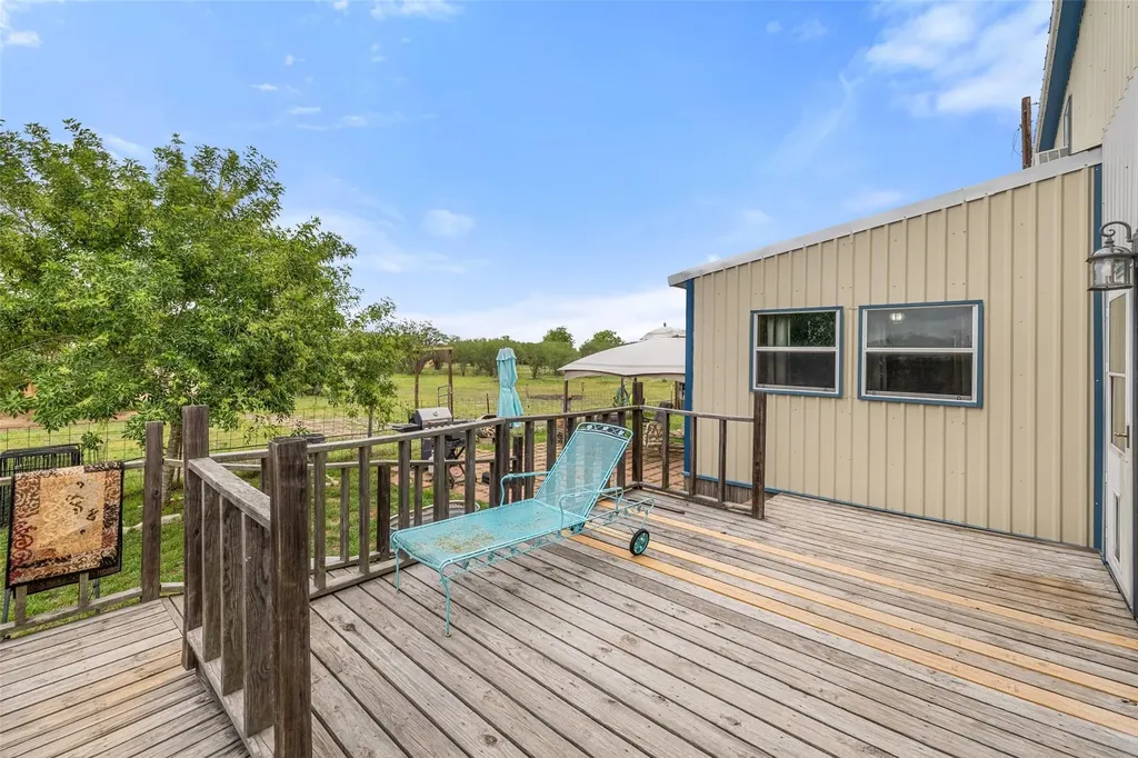 3210 County Road 226 Giddings TX 78942