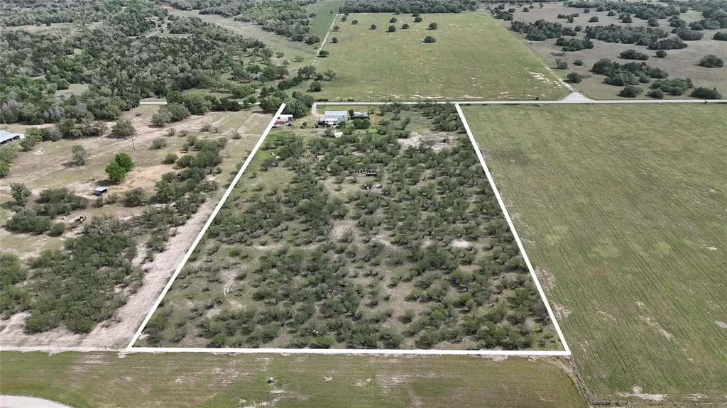 3210 County Road 226 Giddings TX 78942