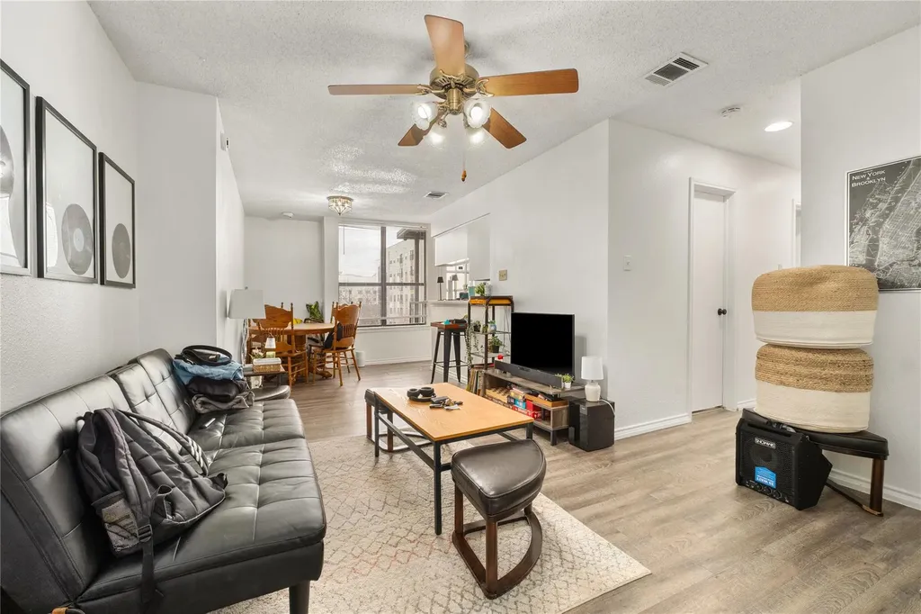 2409 Leon Street Austin TX 78705