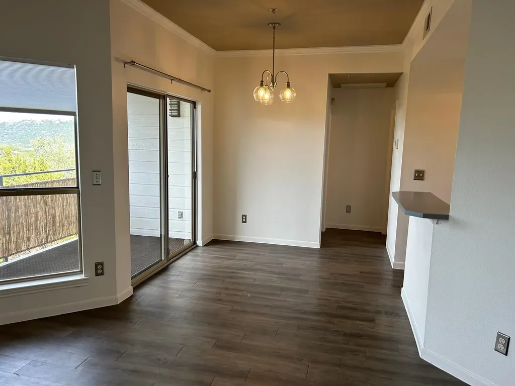 6000 Shepherd Mountain Cove Austin TX 78730