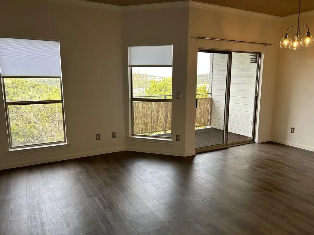 6000 Shepherd Mountain Cove Austin TX 78730