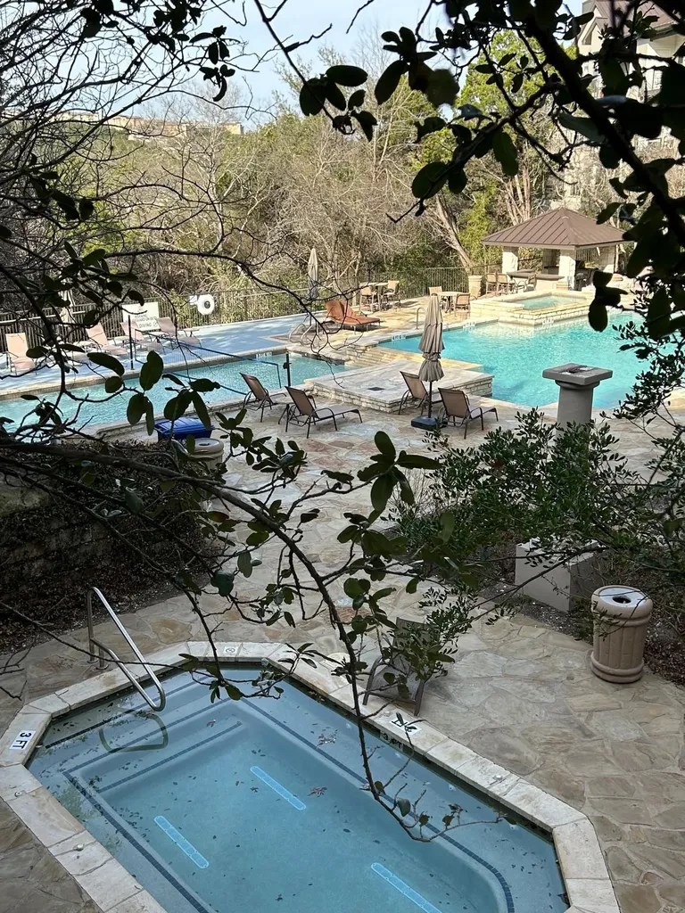 6000 Shepherd Mountain Cove Austin TX 78730