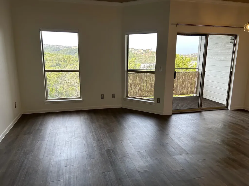 6000 Shepherd Mountain Cove Austin TX 78730