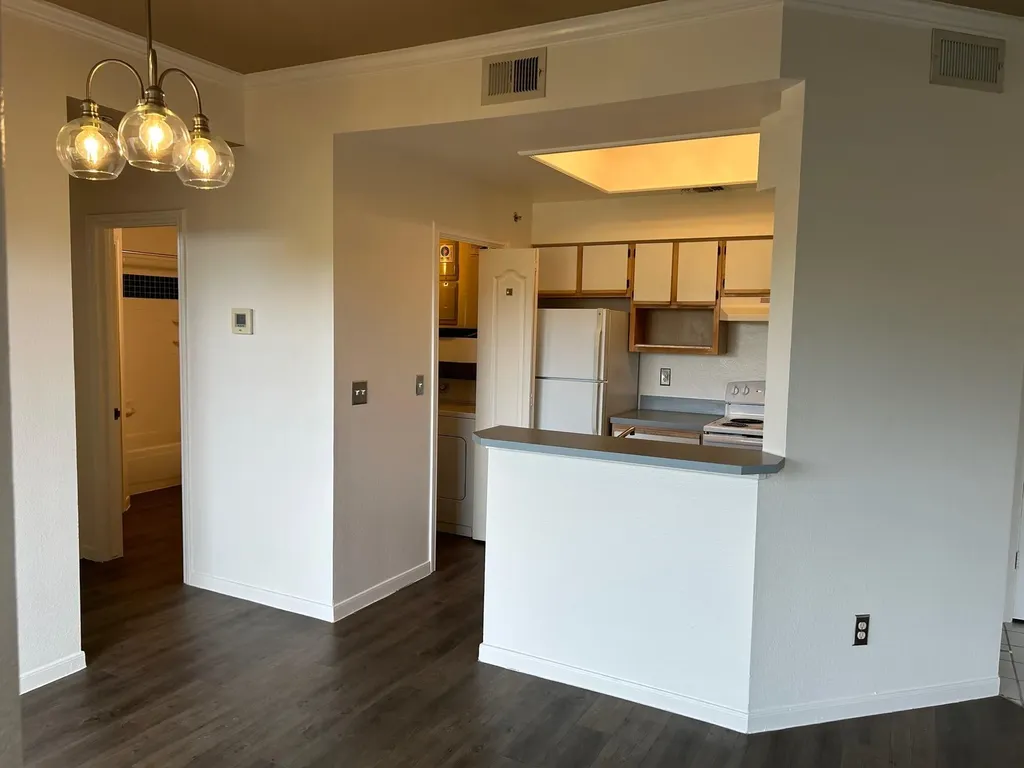 6000 Shepherd Mountain Cove Austin TX 78730