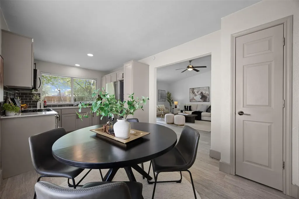 704 Buckingham Place Austin TX 78745