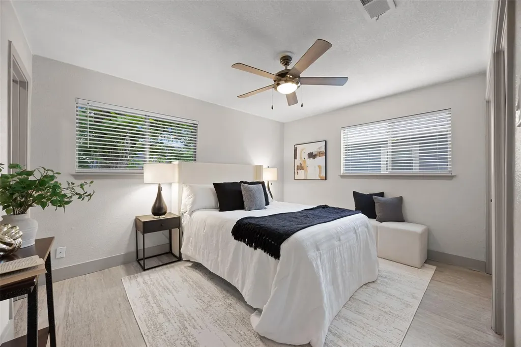 704 Buckingham Place Austin TX 78745