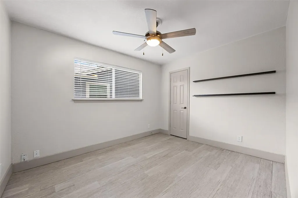 704 Buckingham Place Austin TX 78745