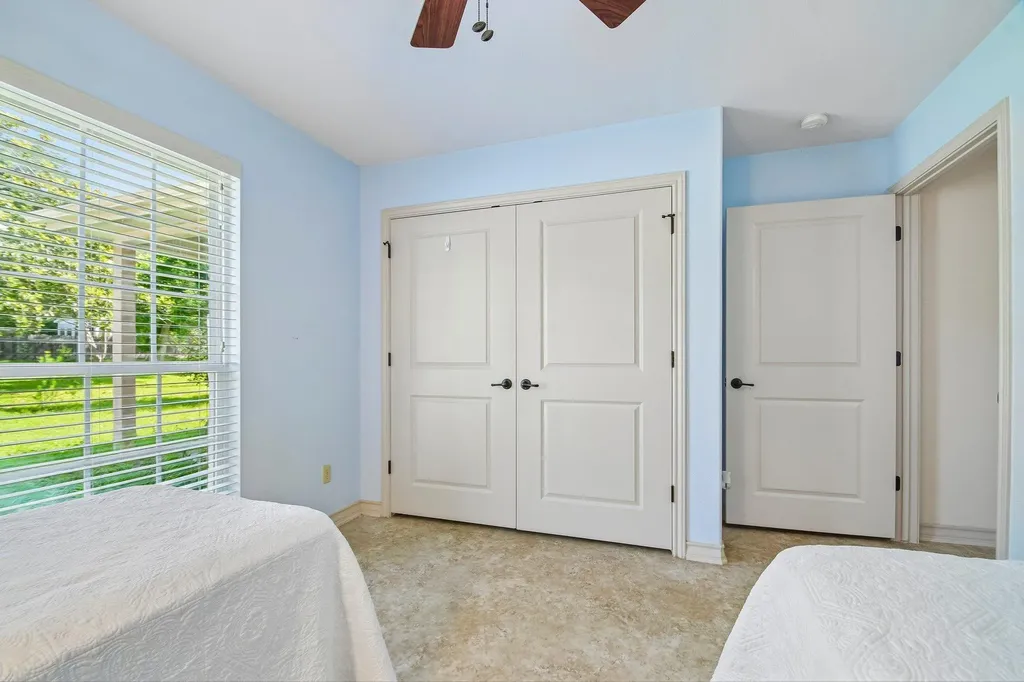 307 W 4th Street Elgin TX 78621