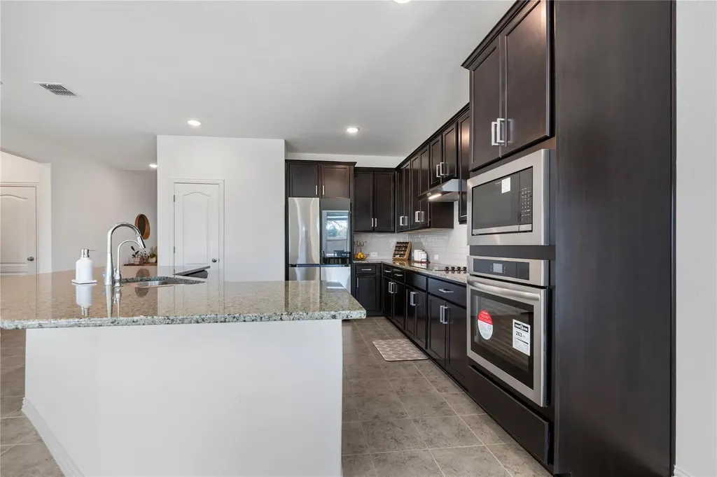 631 Breeze Hollow Lane Georgetown TX 78628