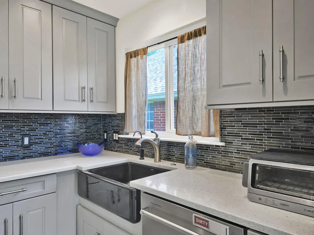 511 Dusty Leather Court Pflugerville TX 78660
