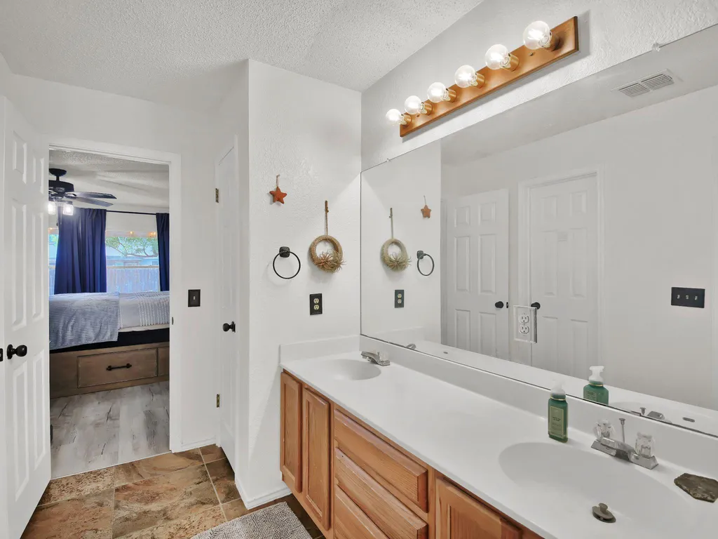 511 Dusty Leather Court Pflugerville TX 78660