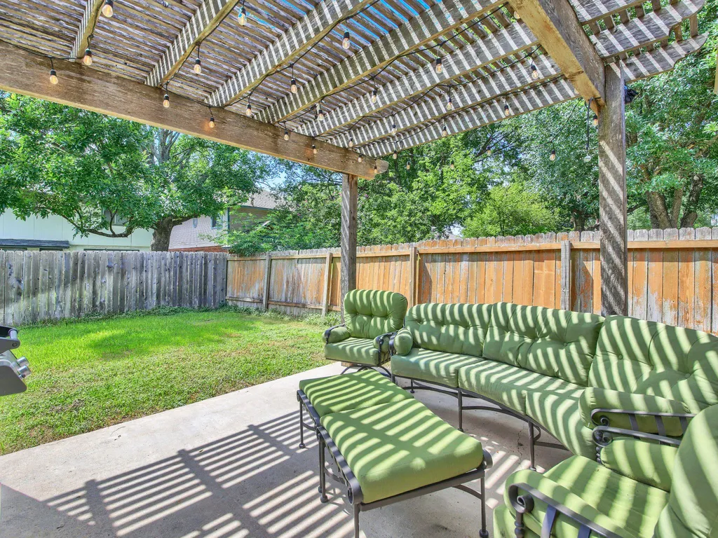 511 Dusty Leather Court Pflugerville TX 78660