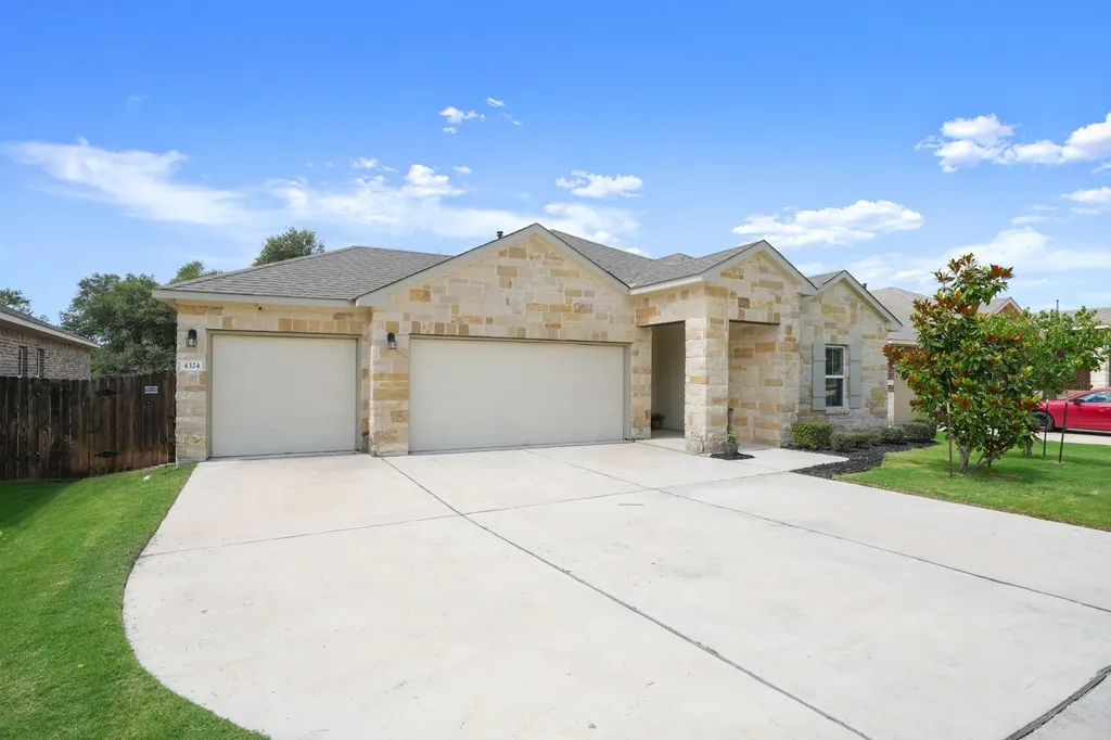 4324 Rockbrook Farms Lane Georgetown TX 78628
