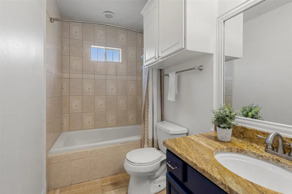 151 Uplift Horseshoe Bay TX 78657