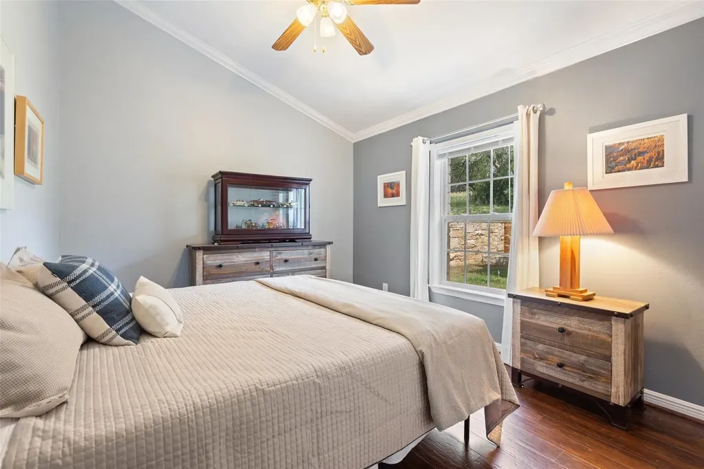 151 Uplift Horseshoe Bay TX 78657