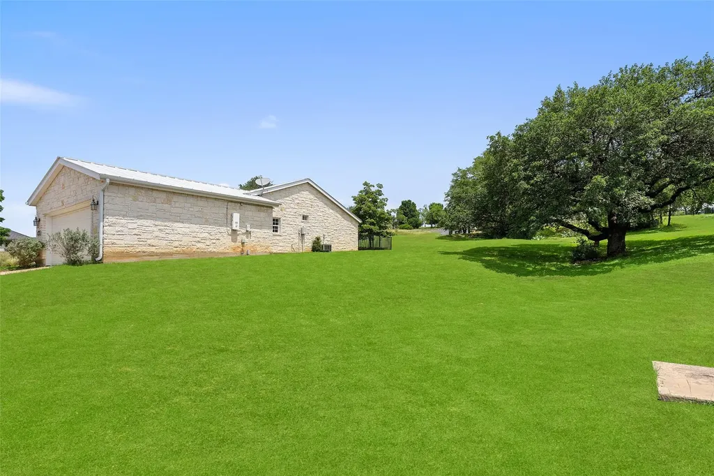151 Uplift Horseshoe Bay TX 78657