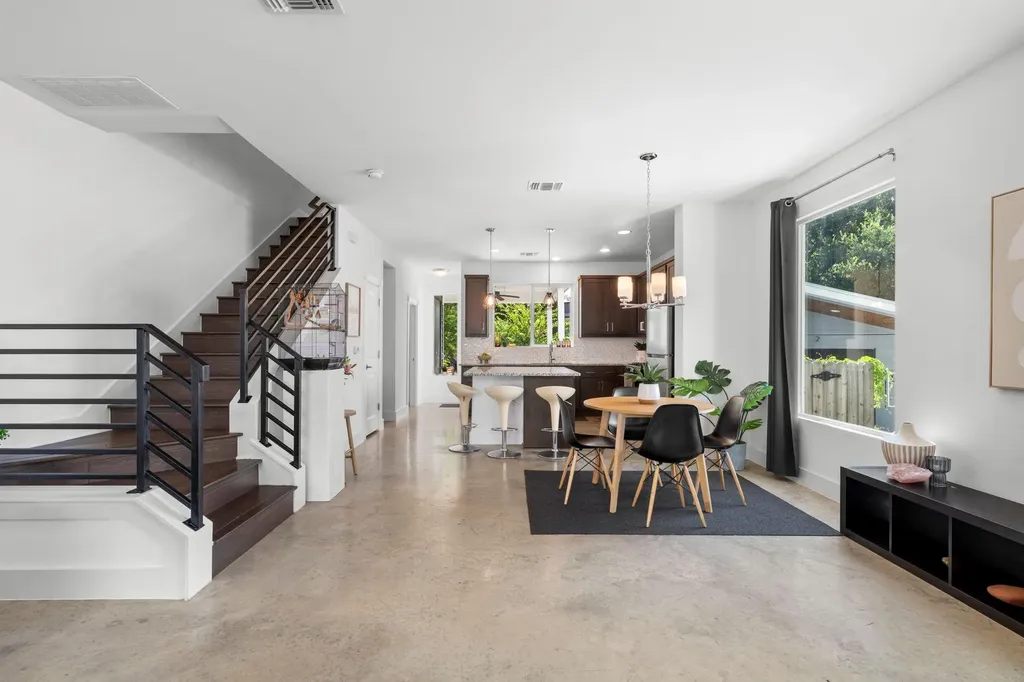 1705B Perez Street Austin TX 78721
