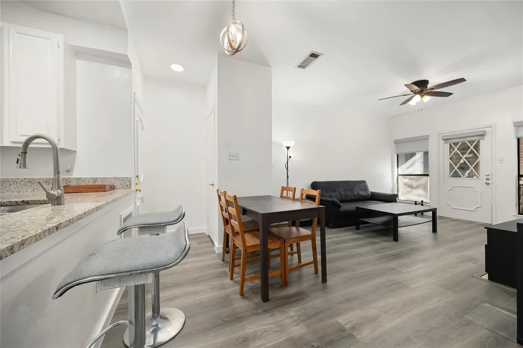 806 W 24th Street Austin TX 78705