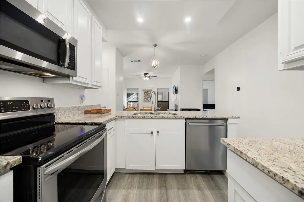 806 W 24th Street Austin TX 78705