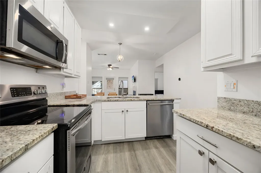 806 W 24th Street Austin TX 78705