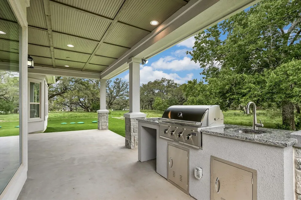 3109 Honeywood Drive Leander TX 78641