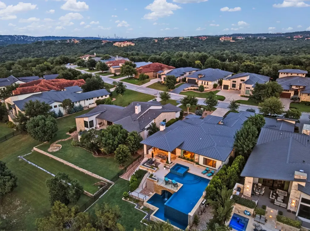 8312 Carranzo Drive Austin TX 78735