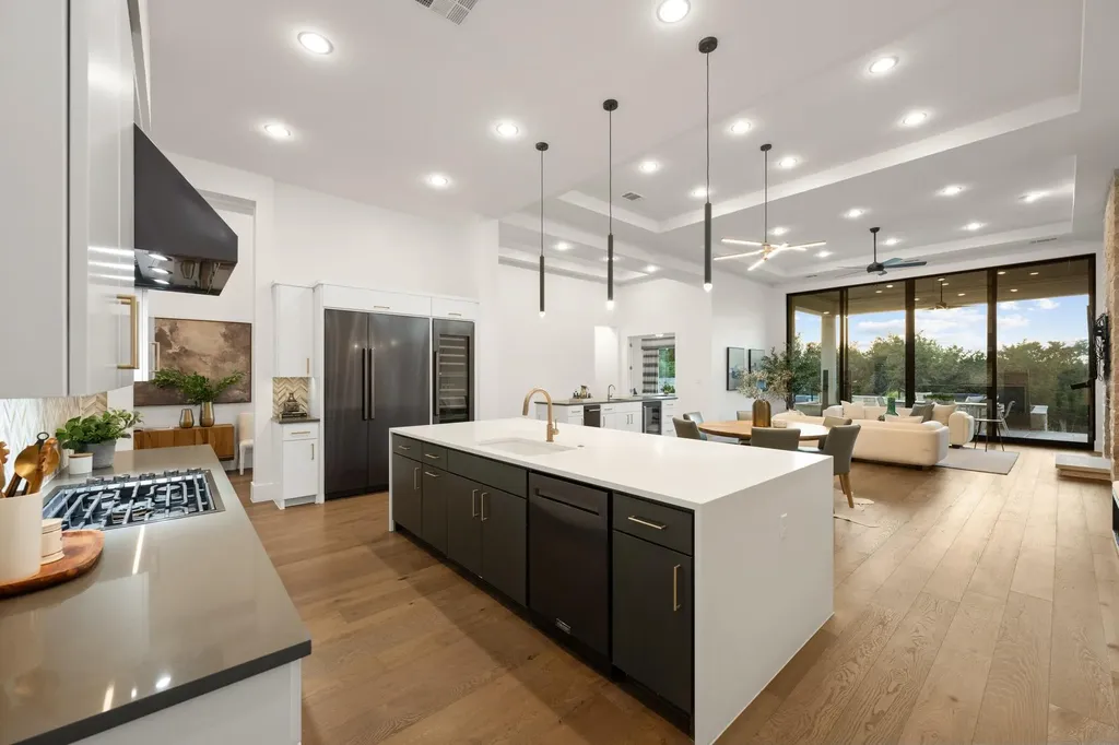 8312 Carranzo Drive Austin TX 78735