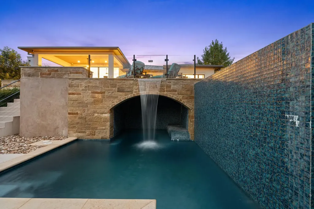 8312 Carranzo Drive Austin TX 78735