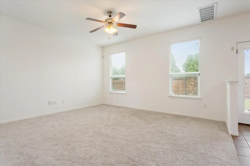 240 Foster Lane Jarrell TX 76537