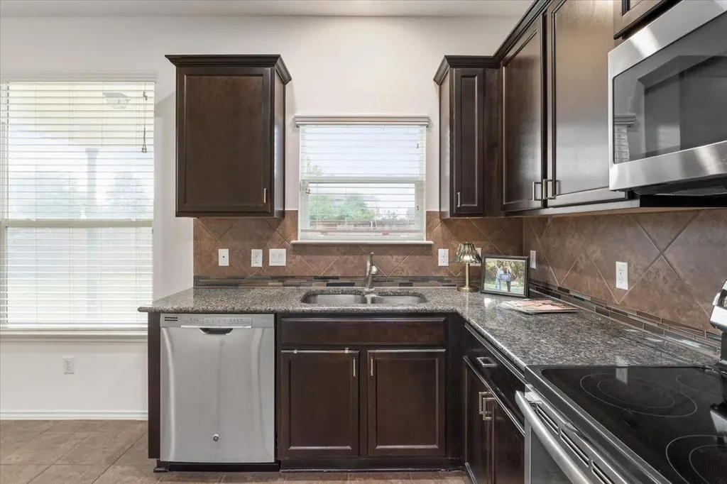 240 Foster Lane Jarrell TX 76537